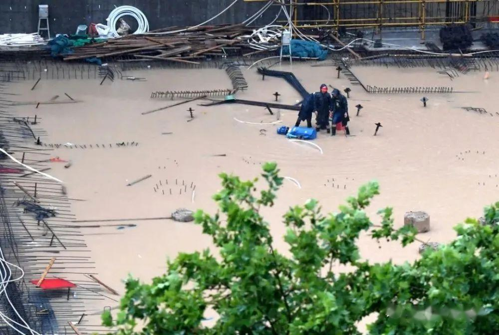 住建部 因极端恶劣天气导致停工 建设单位应给予合理的工期补偿 昇职学堂